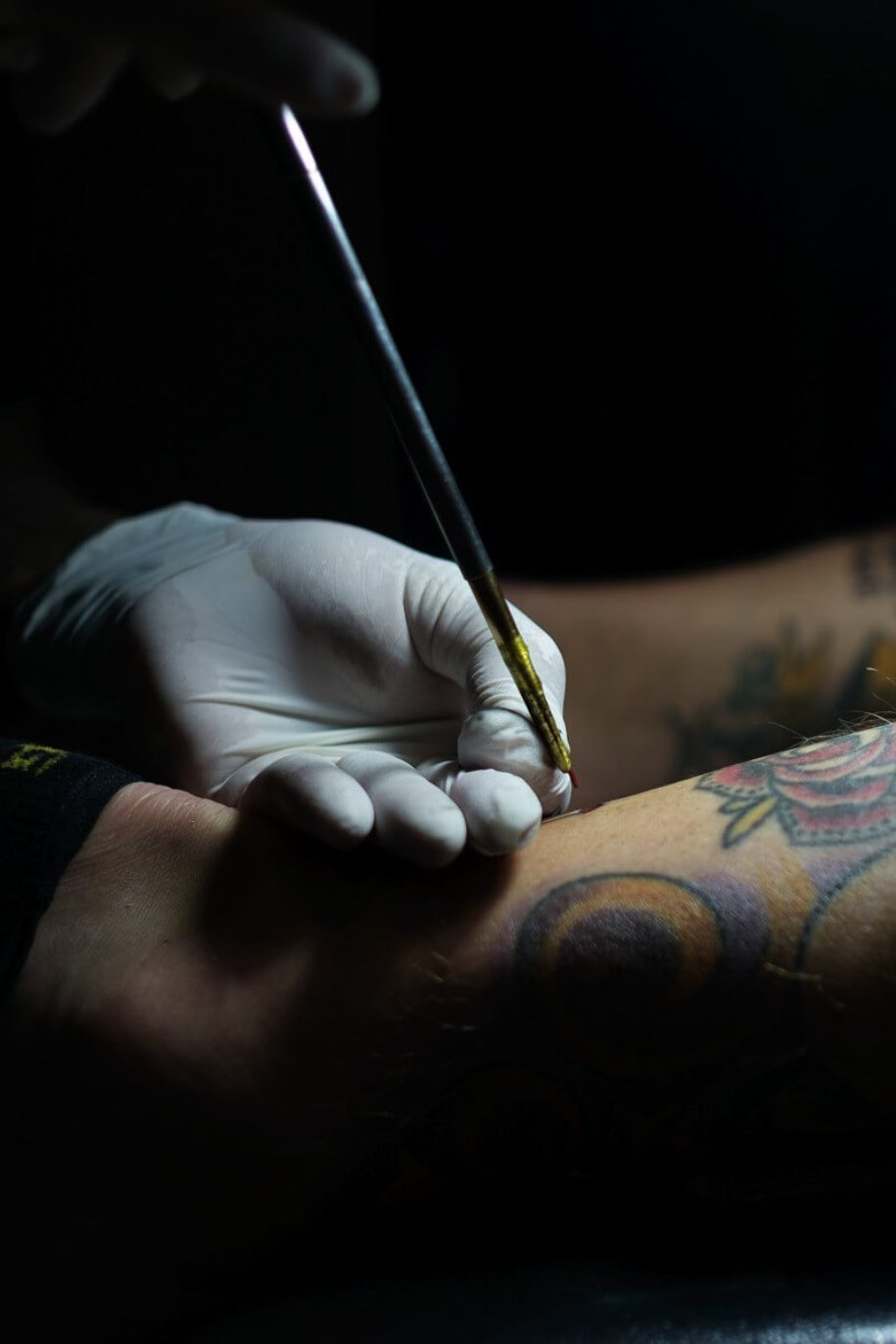 50 Adorable Micro Tattoos by Juan Blat | TattooAdore | Minitatuering,  Tatuering
